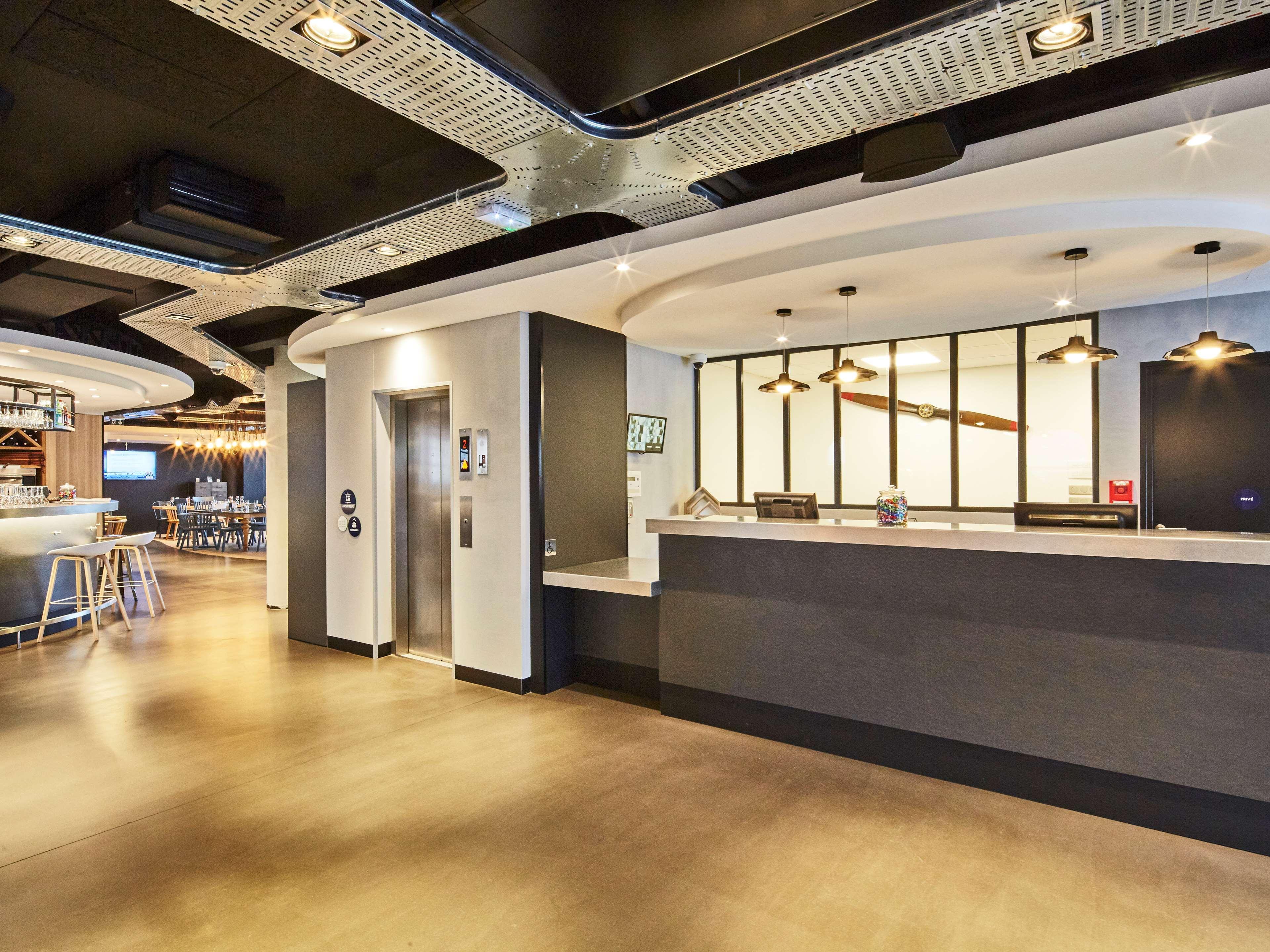 Radisson Hotel Paris Ле-Бурже Экстерьер фото