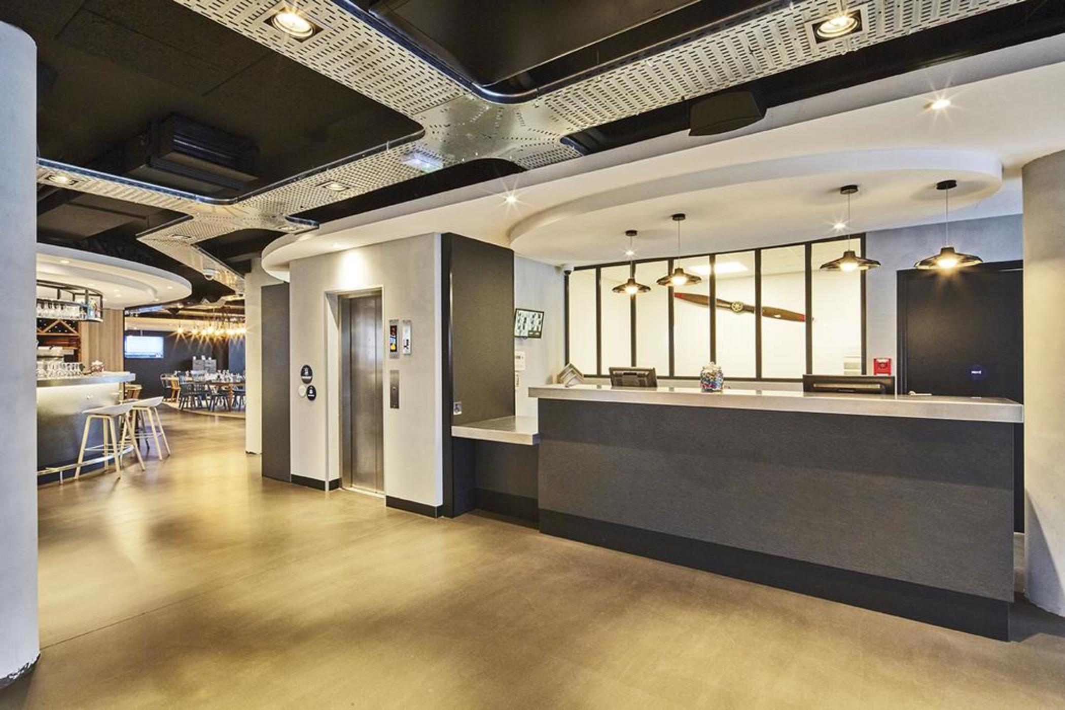 Radisson Hotel Paris Ле-Бурже Экстерьер фото
